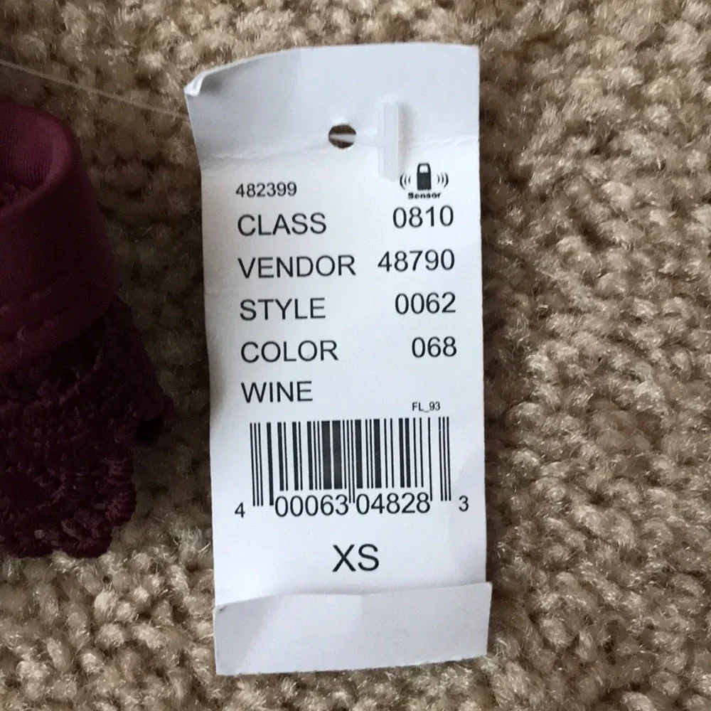 NWT Kendall & Kylie Bikini Top - Picture 4 of 8